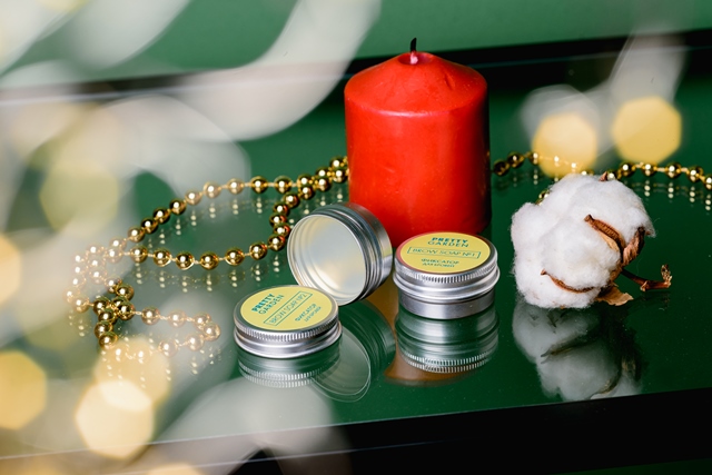 Pretty Garden представляет фиксатор для бровей